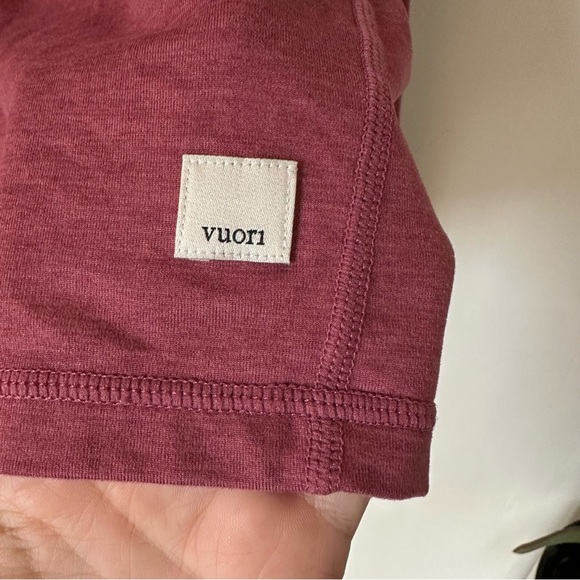 Vuori Crescent Half Zip Performance Long Sleeve Top Size Small - Picture 4 of 7